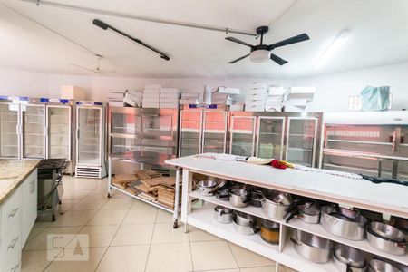 Casa à venda com 480m², 3 quartos e 3 vagas Casa à venda com 480m², 3 quartos e 3 vagasCozinha 3