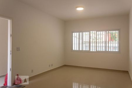 Casa à venda com 144m², 3 quartos e 4 vagas Casa à venda com 144m², 3 quartos e 4 vagasSala