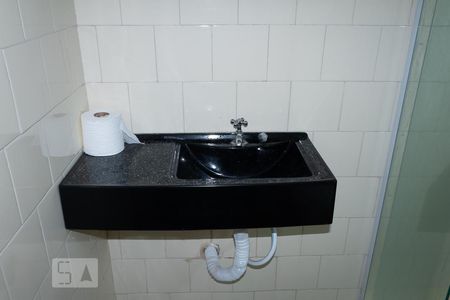 Apartamento para alugar com 55m², 2 quartos e sem vagaBanheiro