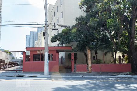 Apartamento para alugar com 55m², 2 quartos e sem vagaFachada