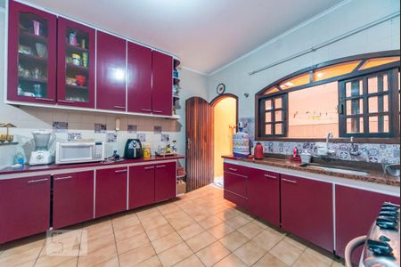 Casa à venda com 125m², 3 quartos e 2 vagas Casa à venda com 125m², 3 quartos e 2 vagasCozinha