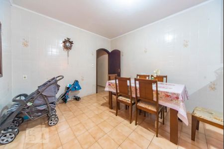 Casa à venda com 125m², 3 quartos e 2 vagas Casa à venda com 125m², 3 quartos e 2 vagasCopa