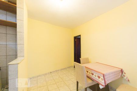 Casa à venda com 510m², 10 quartos e 6 vagas Casa à venda com 510m², 10 quartos e 6 vagasSala