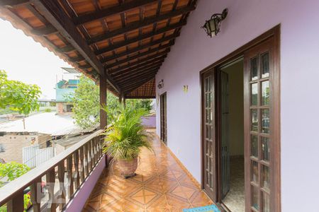 Casa à venda com 510m², 10 quartos e 6 vagas Casa à venda com 510m², 10 quartos e 6 vagasVaranda