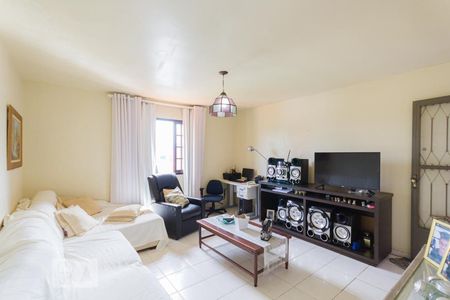 Casa à venda com 510m², 10 quartos e 6 vagas Casa à venda com 510m², 10 quartos e 6 vagasSala
