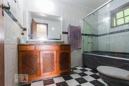 Casa à venda com 510m², 10 quartos e 6 vagas Casa à venda com 510m², 10 quartos e 6 vagasBanheiro da Suíte