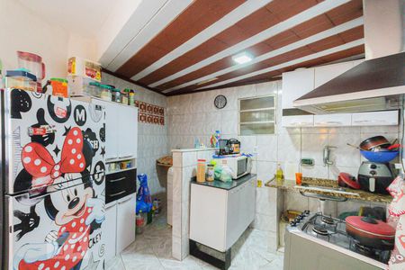 Casa à venda com 510m², 10 quartos e 6 vagas Casa à venda com 510m², 10 quartos e 6 vagasCozinha e Área de Serviço