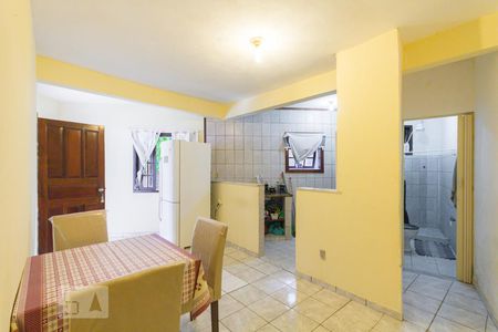 Casa à venda com 510m², 10 quartos e 6 vagas Casa à venda com 510m², 10 quartos e 6 vagasSala