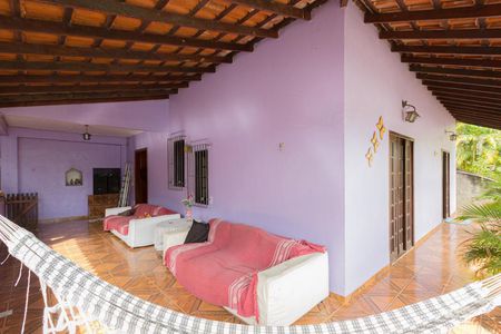 Casa à venda com 510m², 10 quartos e 6 vagas Casa à venda com 510m², 10 quartos e 6 vagasVaranda