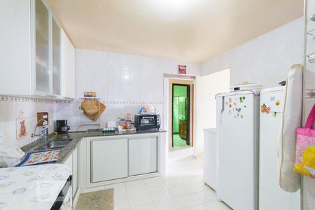 Casa à venda com 510m², 10 quartos e 6 vagas Casa à venda com 510m², 10 quartos e 6 vagasCozinha