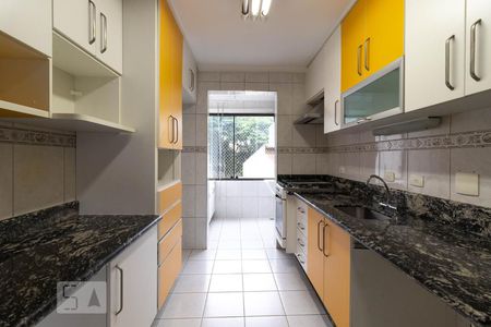 Apartamento à venda com 86m², 2 quartos e 2 vagasCozinha
