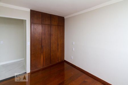 Apartamento à venda com 77m², 3 quartos e 1 vaga Apartamento à venda com 77m², 3 quartos e 1 vagaQuarto 02