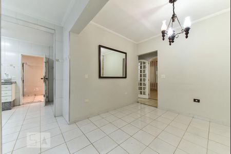 Casa à venda com 220m², 5 quartos e 3 vagas Casa à venda com 220m², 5 quartos e 3 vagasSala de Jantar