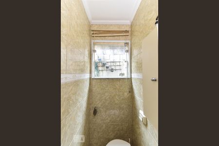 Casa à venda com 220m², 5 quartos e 3 vagas Casa à venda com 220m², 5 quartos e 3 vagasLavabo