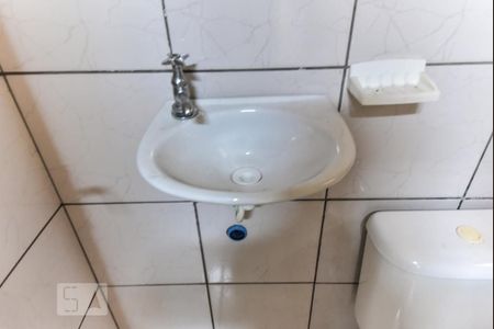 Casa à venda com 220m², 5 quartos e 3 vagas Casa à venda com 220m², 5 quartos e 3 vagasBanheiro de Serviço