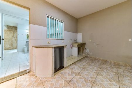 Casa à venda com 220m², 5 quartos e 3 vagas Casa à venda com 220m², 5 quartos e 3 vagasLavanderia