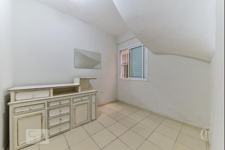 Casa à venda com 220m², 5 quartos e 3 vagas Casa à venda com 220m², 5 quartos e 3 vagasQuarto 1 - Escritório