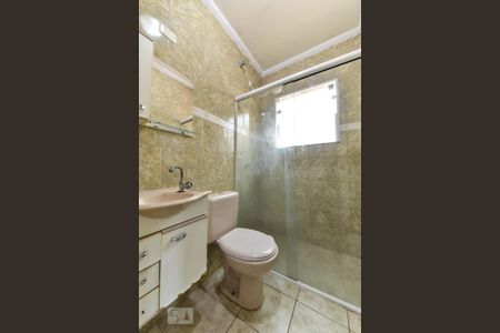 Casa à venda com 220m², 5 quartos e 3 vagas Casa à venda com 220m², 5 quartos e 3 vagasBanheiro Social