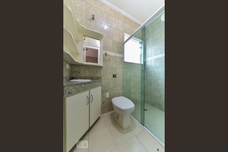 Casa à venda com 220m², 5 quartos e 3 vagas Casa à venda com 220m², 5 quartos e 3 vagasBanheiro da Suíte 2