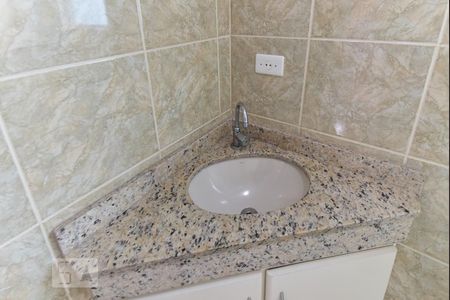 Casa à venda com 220m², 5 quartos e 3 vagas Casa à venda com 220m², 5 quartos e 3 vagasBanheiro da Suíte 1