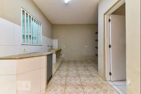 Casa à venda com 220m², 5 quartos e 3 vagas Casa à venda com 220m², 5 quartos e 3 vagasLavanderia