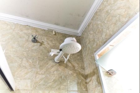 Casa à venda com 220m², 5 quartos e 3 vagas Casa à venda com 220m², 5 quartos e 3 vagasBanheiro Social