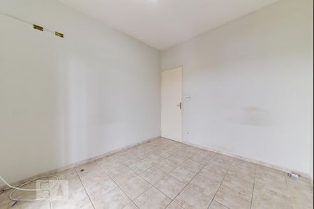 Casa à venda com 220m², 5 quartos e 3 vagas Casa à venda com 220m², 5 quartos e 3 vagasQuarto 2