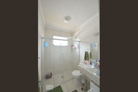 Casa à venda com 160m², 4 quartos e 2 vagas Casa à venda com 160m², 4 quartos e 2 vagasBanheiro Social