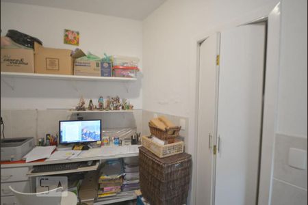 Casa à venda com 160m², 4 quartos e 2 vagas Casa à venda com 160m², 4 quartos e 2 vagasQuarto de Serviço