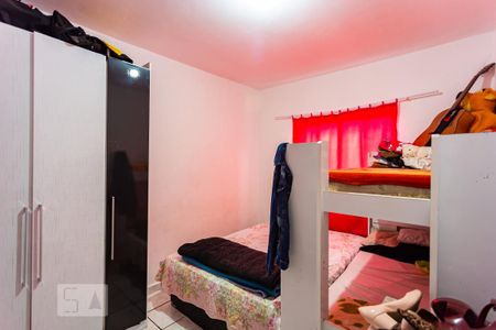 Casa à venda com 150m², 3 quartos e 4 vagas Casa à venda com 150m², 3 quartos e 4 vagasQuarto 4