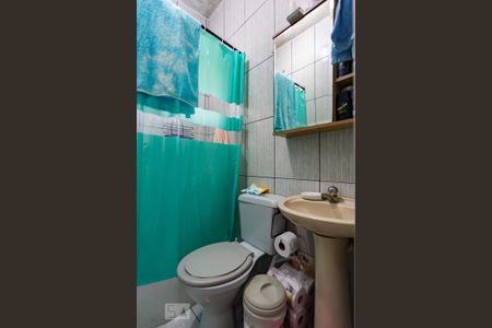 Casa à venda com 150m², 3 quartos e 4 vagas Casa à venda com 150m², 3 quartos e 4 vagasBanheiro 2