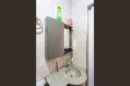 Casa à venda com 150m², 3 quartos e 4 vagas Casa à venda com 150m², 3 quartos e 4 vagasBanheiro