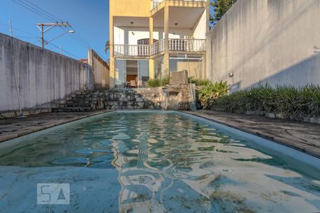 Casa para alugar com 600m², 15 quartos e 4 vagas Casa para alugar com 600m², 15 quartos e 4 vagasPiscina