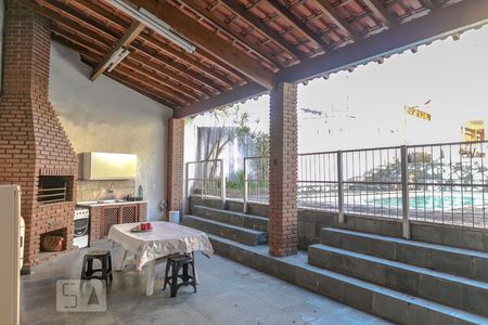 Casa para alugar com 600m², 15 quartos e 4 vagas Casa para alugar com 600m², 15 quartos e 4 vagasChurrasqueira