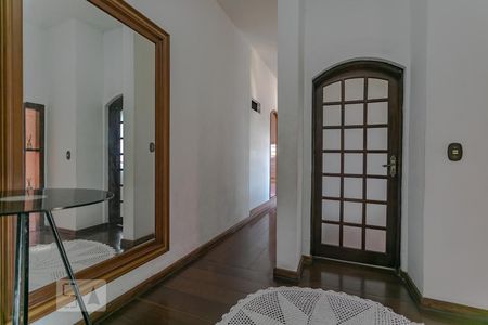 Casa para alugar com 600m², 15 quartos e 4 vagas Casa para alugar com 600m², 15 quartos e 4 vagasHall de Entrada