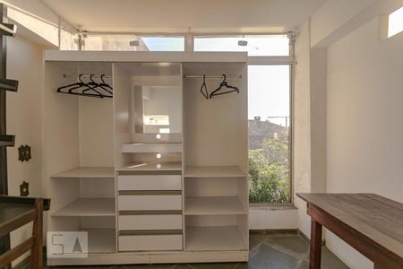 Casa para alugar com 600m², 15 quartos e 4 vagas Casa para alugar com 600m², 15 quartos e 4 vagasQuarto 15