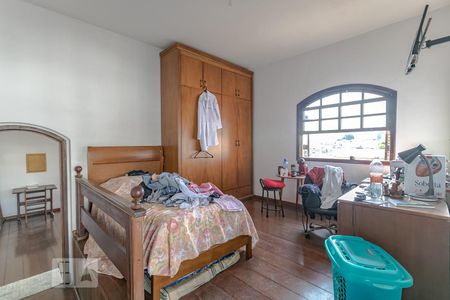 Casa para alugar com 600m², 15 quartos e 4 vagas Casa para alugar com 600m², 15 quartos e 4 vagasQuarto 6 - Suíte