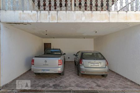 Casa para alugar com 600m², 15 quartos e 4 vagas Casa para alugar com 600m², 15 quartos e 4 vagasGaragem