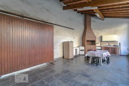 Casa para alugar com 600m², 15 quartos e 4 vagas Casa para alugar com 600m², 15 quartos e 4 vagasChurrasqueira