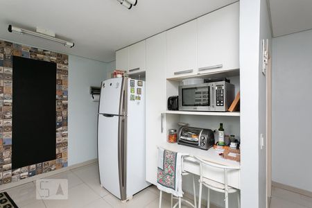 Casa à venda com 220m², 3 quartos e 2 vagas Casa à venda com 220m², 3 quartos e 2 vagasCozinha