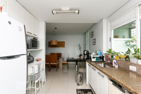 Casa à venda com 220m², 3 quartos e 2 vagas Casa à venda com 220m², 3 quartos e 2 vagasCozinha