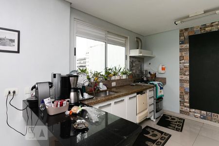 Casa à venda com 220m², 3 quartos e 2 vagas Casa à venda com 220m², 3 quartos e 2 vagasCozinha