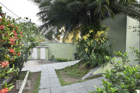 Casa de condomínio à venda com 450m², 4 quartos e 6 vagasFrente da Casa