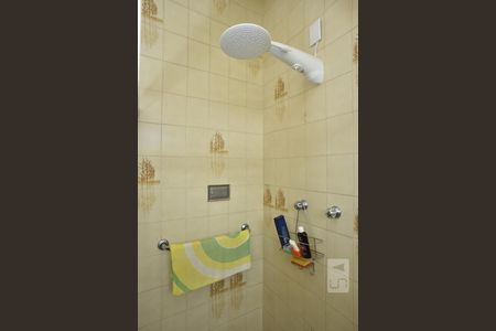 Casa de condomínio à venda com 450m², 4 quartos e 6 vagasBanheiro da Suíte