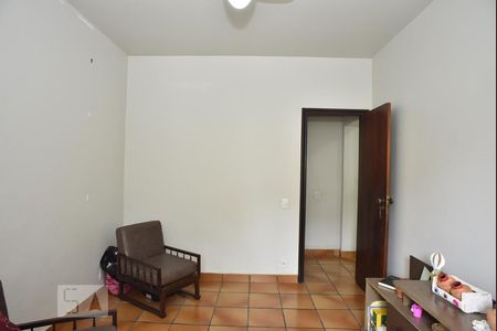 Casa de condomínio à venda com 450m², 4 quartos e 6 vagasQuarto 1