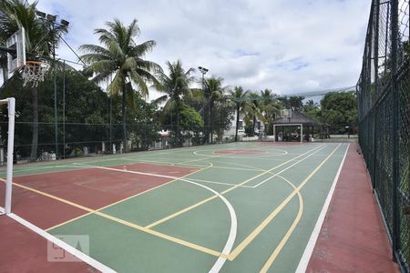 Casa de condomínio à venda com 450m², 4 quartos e 6 vagasQuadra Esportiva