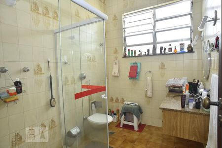 Casa de condomínio à venda com 450m², 4 quartos e 6 vagasBanheiro da Suíte