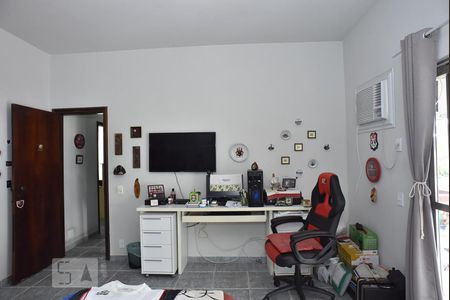Casa de condomínio à venda com 450m², 4 quartos e 6 vagasSuíte 1