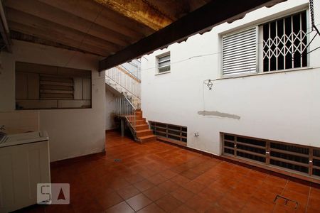 Casa à venda com 271m², 4 quartos e 5 vagas Casa à venda com 271m², 4 quartos e 5 vagasÁrea de Serviço 2