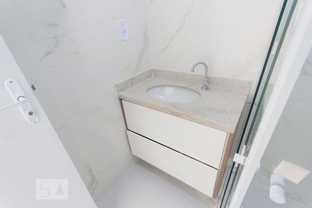 Apartamento à venda com 80m², 3 quartos e 1 vaga Apartamento à venda com 80m², 3 quartos e 1 vagaBanheiro da Suíte